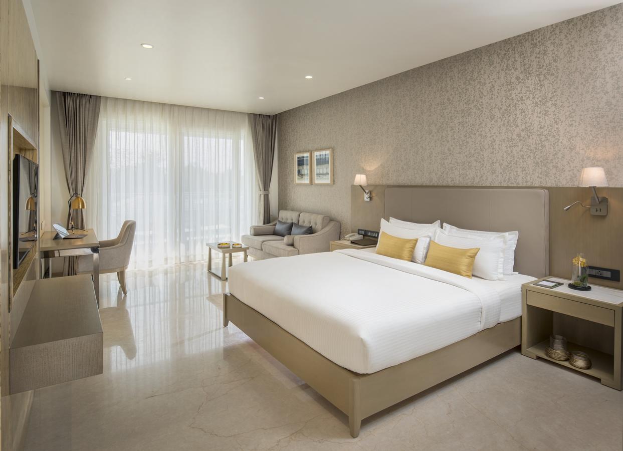 Kabir Hotel & Spa Vadodara Luaran gambar